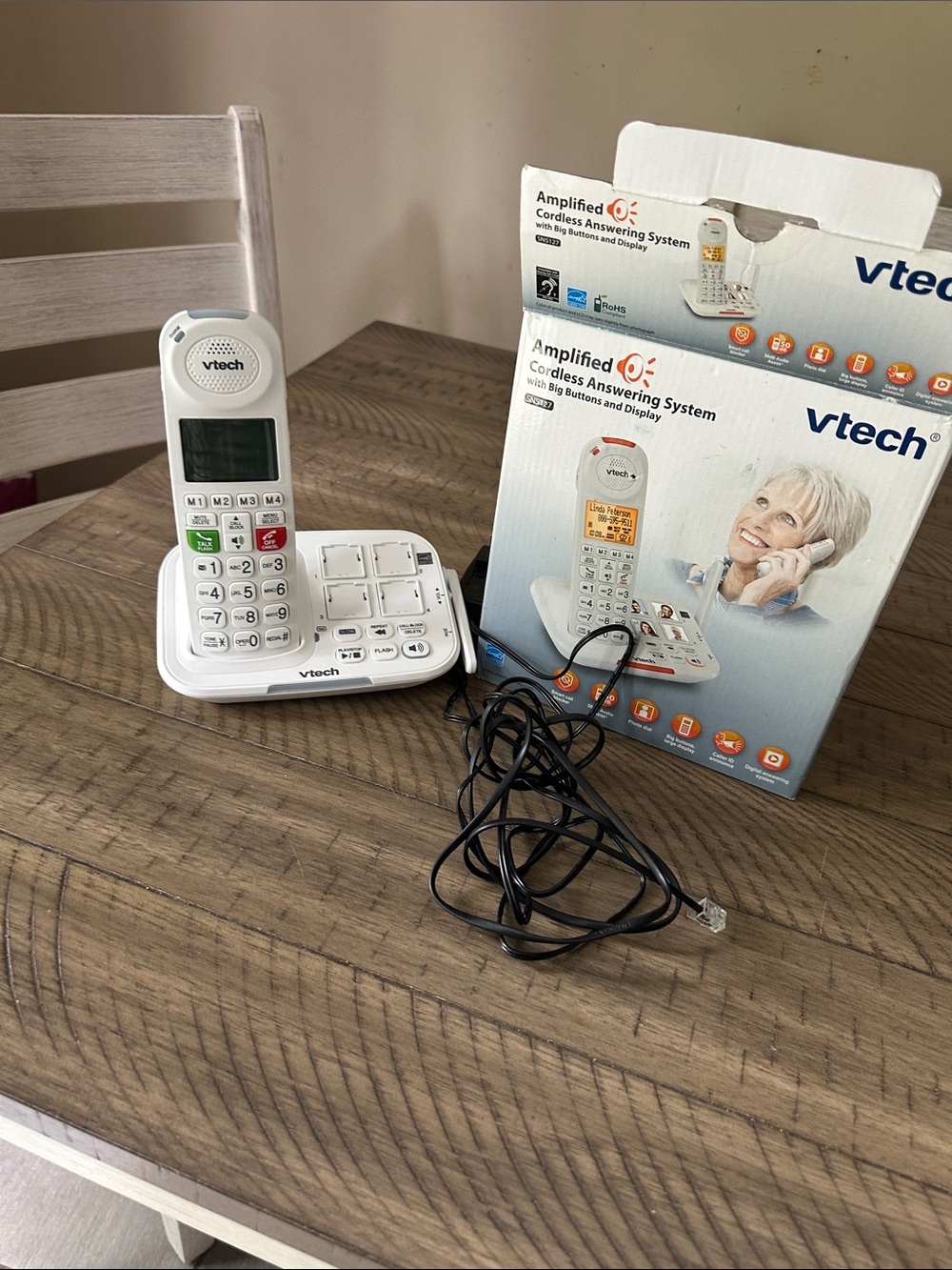 VTech Amplified Cordless Answering Phone - White